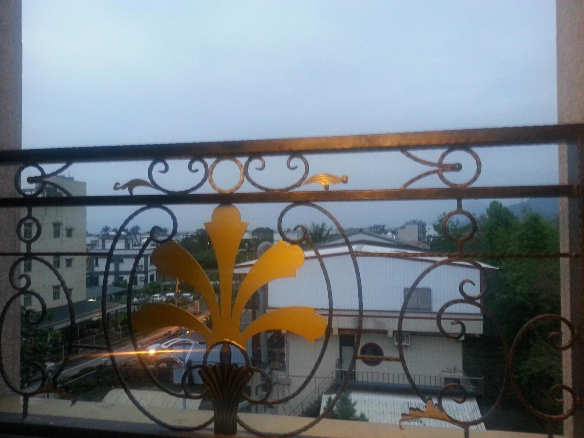 Money B&B Hualien City Exterior photo