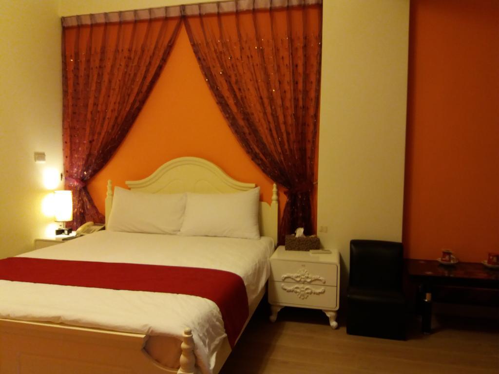 Money B&B Hualien City Exterior photo